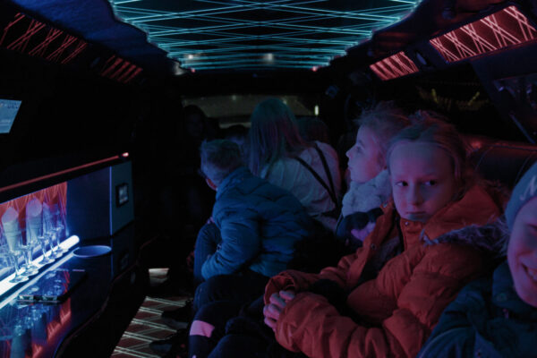 Limousine_Still-3